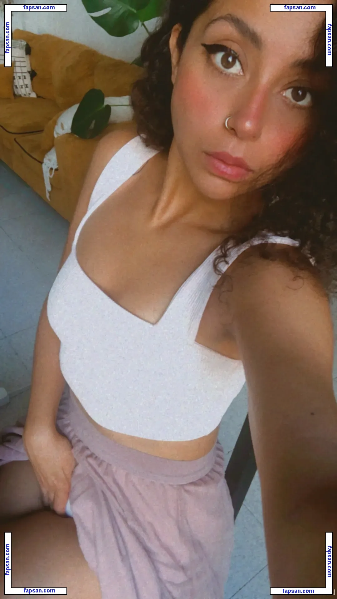 renne.miau nude photo #0046 from OnlyFans