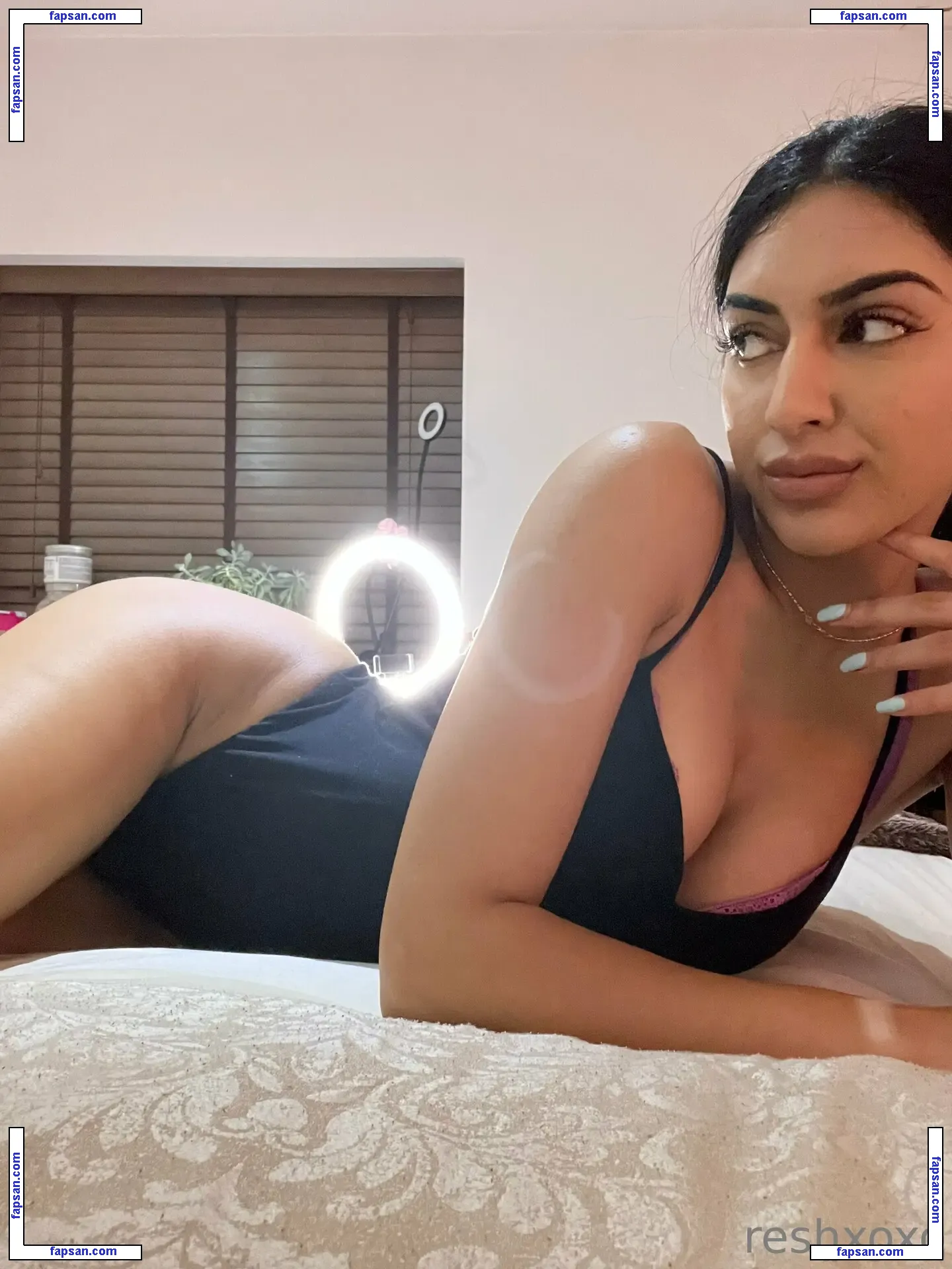 Reshxoxo nude photo #0016 from OnlyFans