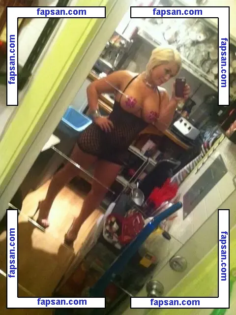 Retired Barista Calli nude photo #0028 from OnlyFans