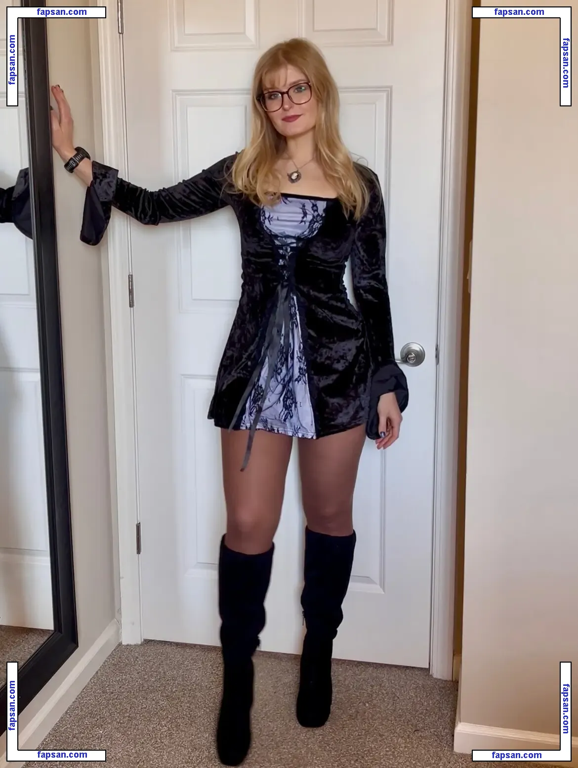 Retro_Wannabe голая фото #0014 с Онлифанс