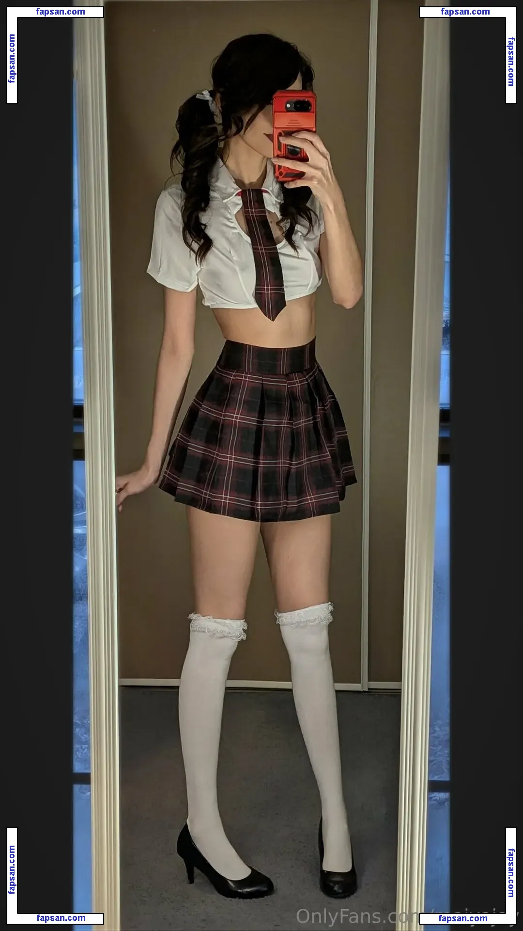 RevolutionarySyrup99 nude photo #0110 from OnlyFans