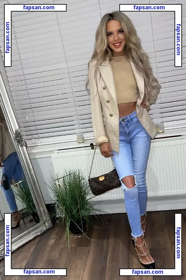 Rhianne Grieve nude photo #0007 from OnlyFans