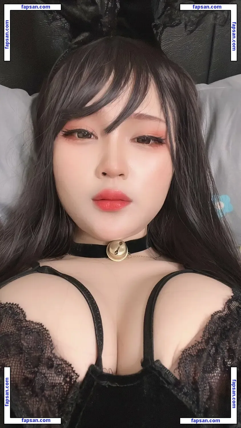 rianilenmochi nude photo #0002 from OnlyFans