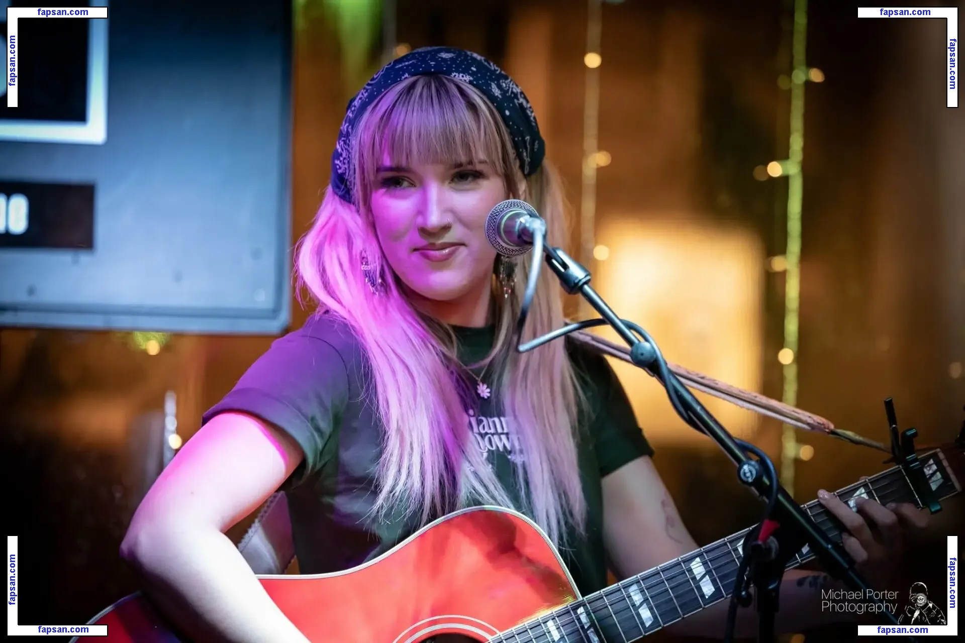 Rianne Downey голая фото #0022 с Онлифанс