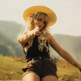 Rianne Downey голая #0001