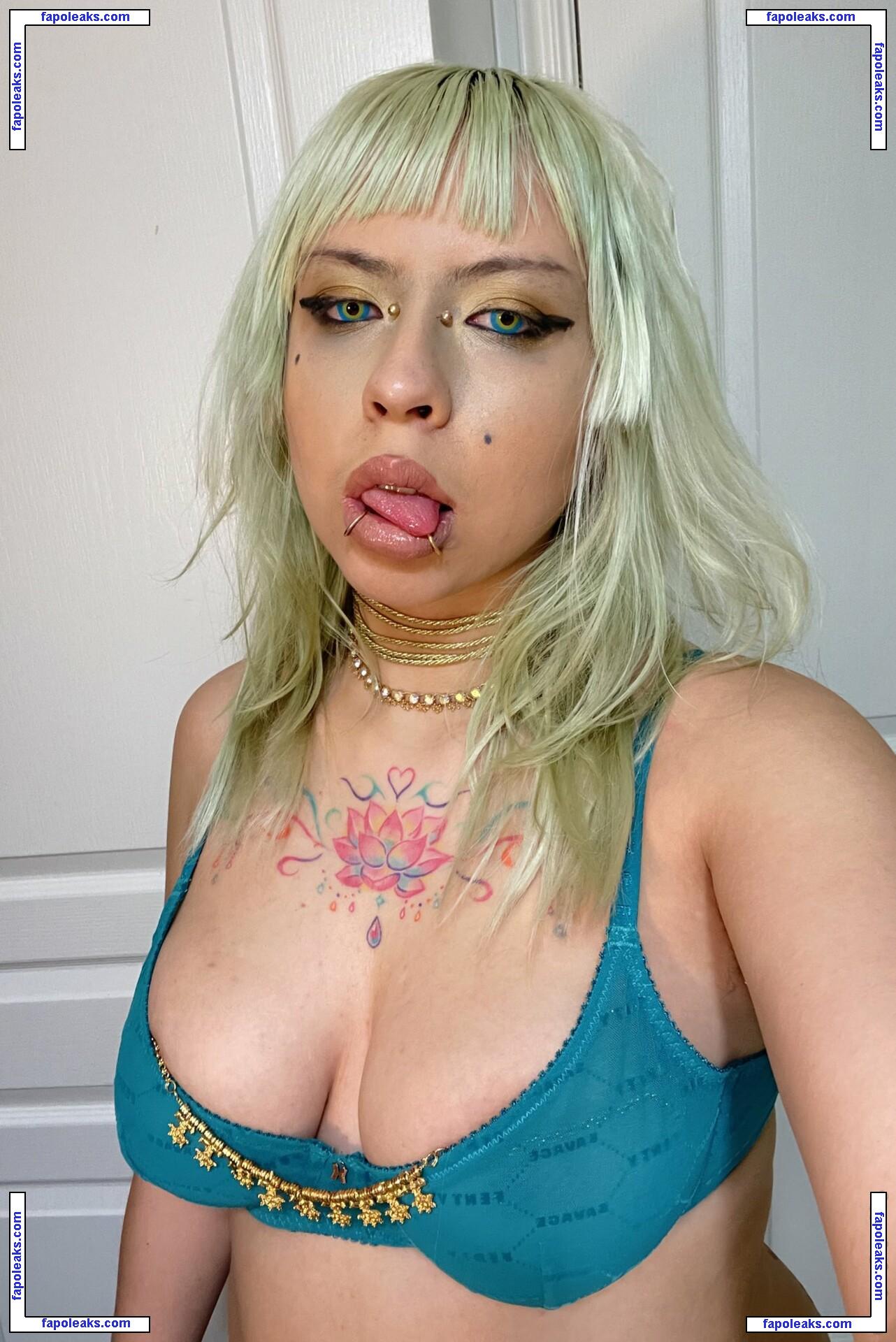 richprincessjunko / Bisexualvietfae / Glittering-Zombie467 / God Empress Junko / rcjonesy nude photo #0033 from OnlyFans