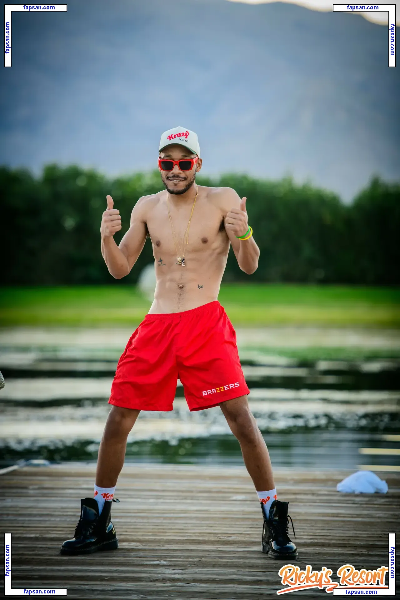 Ricky Johnson голая фото #0339 с Онлифанс