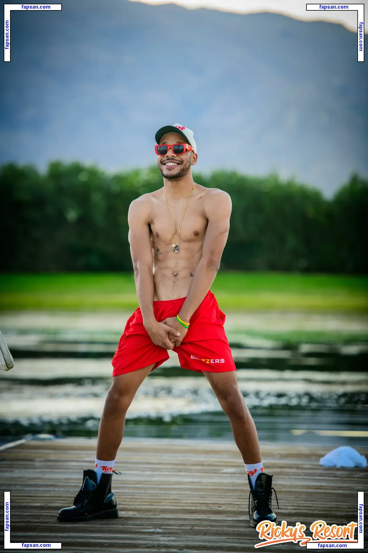 Ricky Johnson голая фото #0342 с Онлифанс