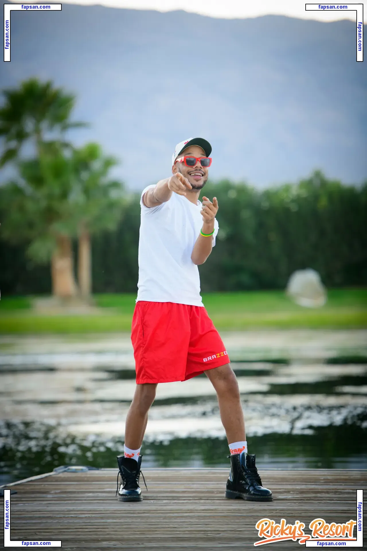 Ricky Johnson голая фото #0346 с Онлифанс