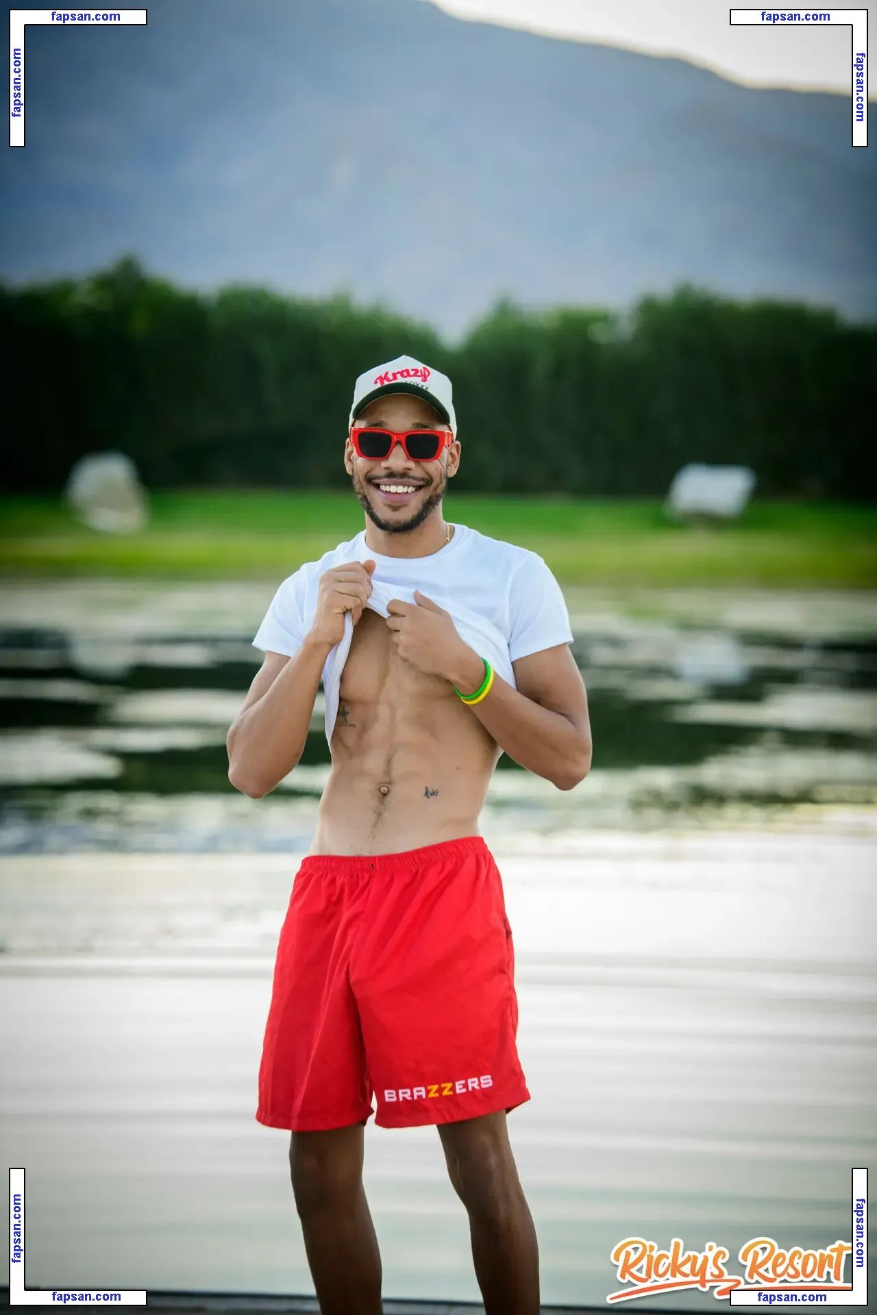 Ricky Johnson голая фото #0353 с Онлифанс