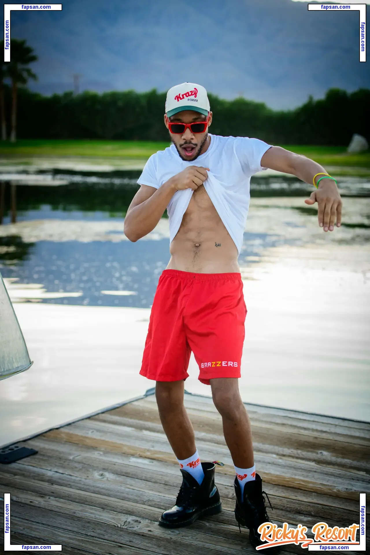 Ricky Johnson голая фото #0354 с Онлифанс