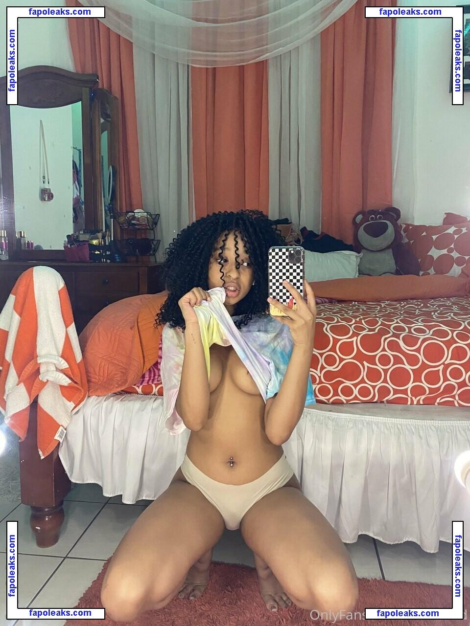 Ricuradecaramelo / ricuradecaramel nude photo #0003 from OnlyFans