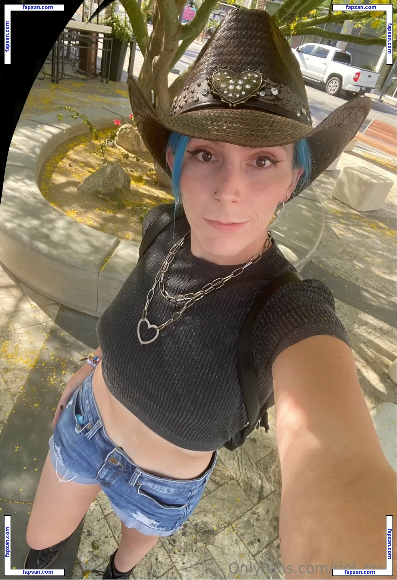 riel_rose nude photo #0004 from OnlyFans