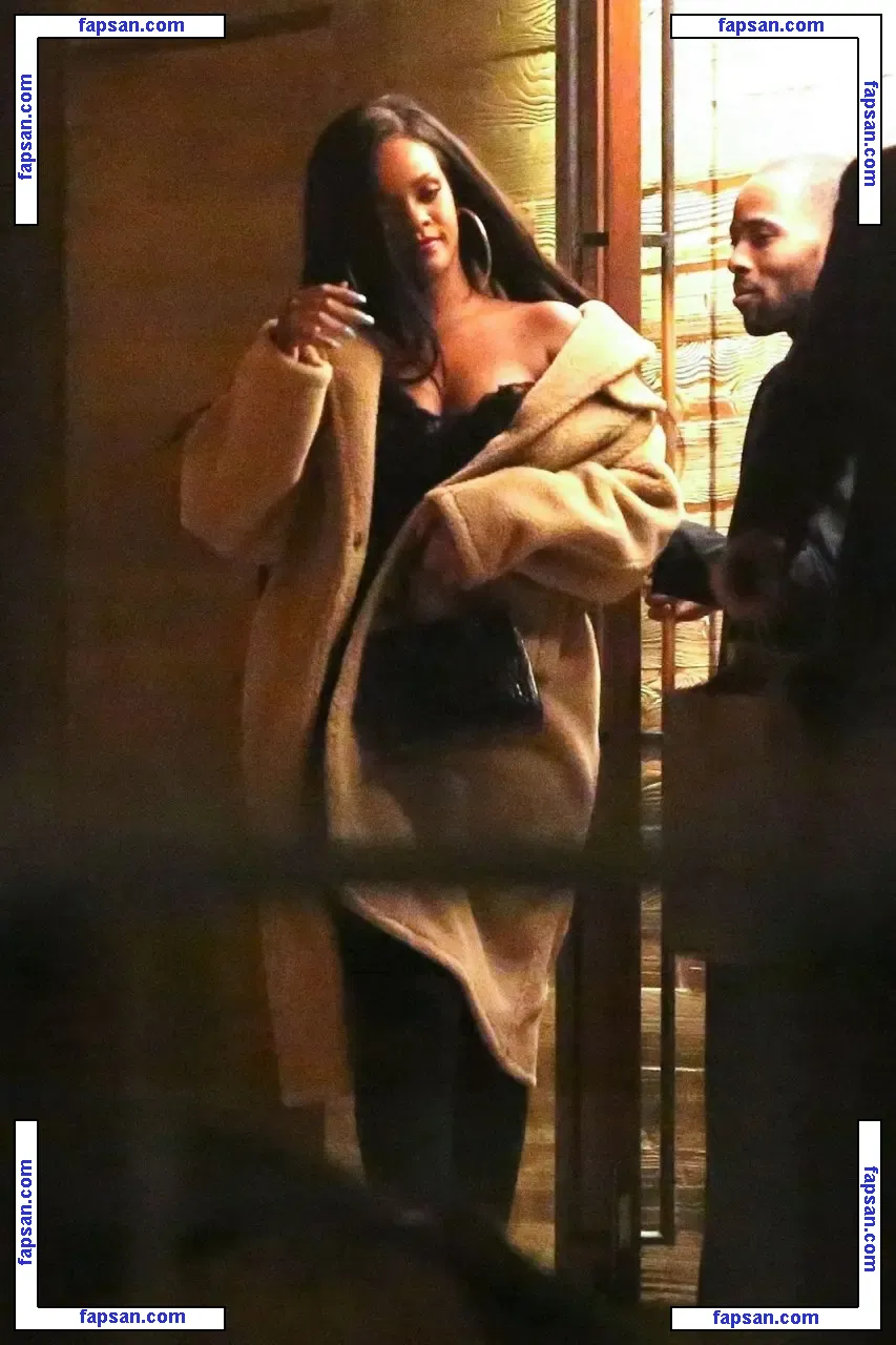 Rihanna nude photo #0094 from OnlyFans