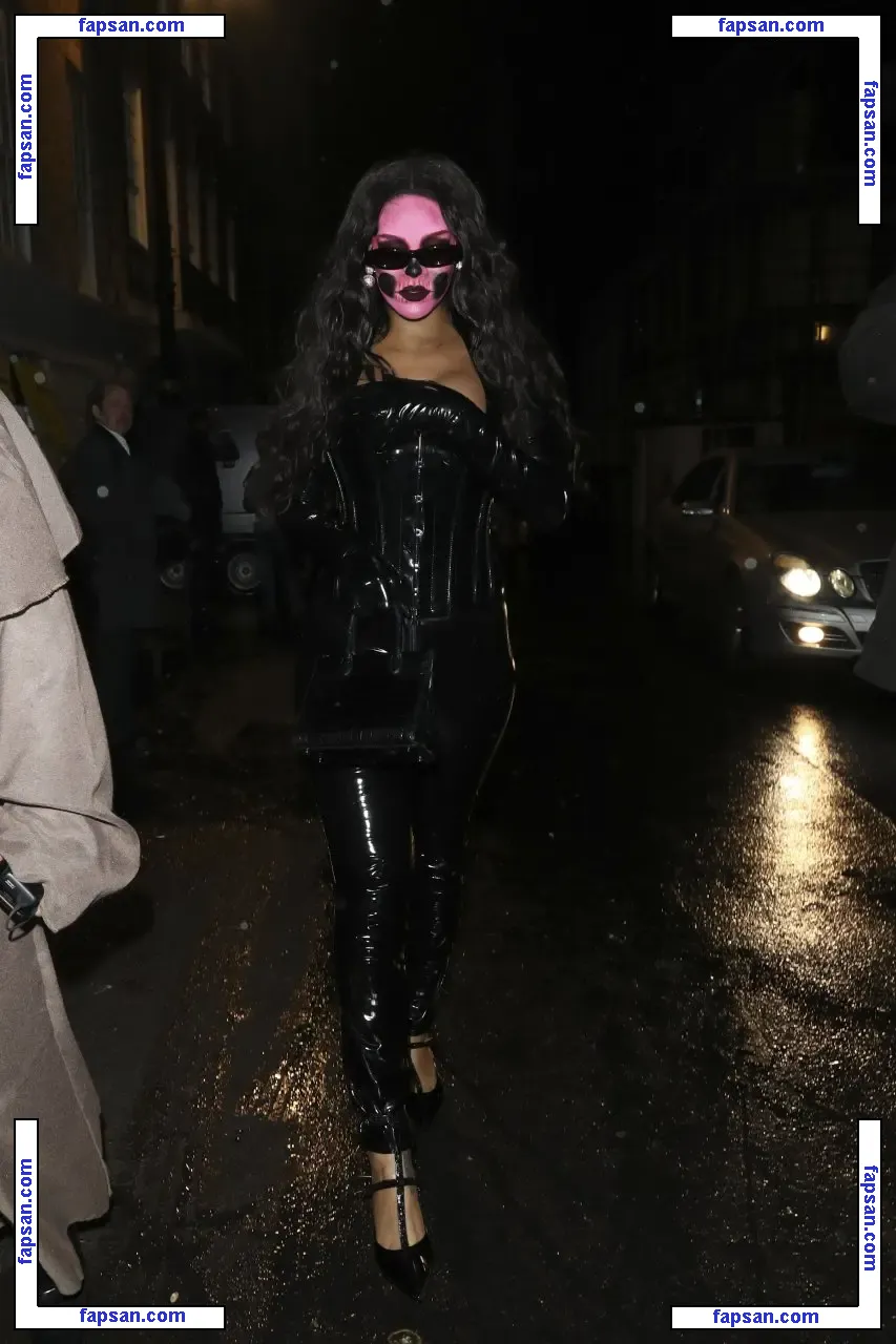 Rihanna nude photo #0218 from OnlyFans