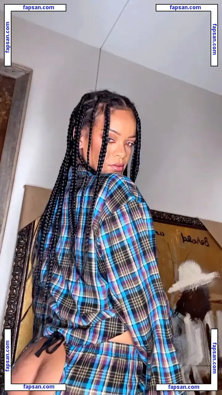 Rihanna nude photo #9140 from OnlyFans