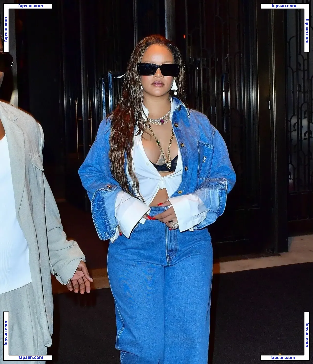 Rihanna nude photo #9982 from OnlyFans