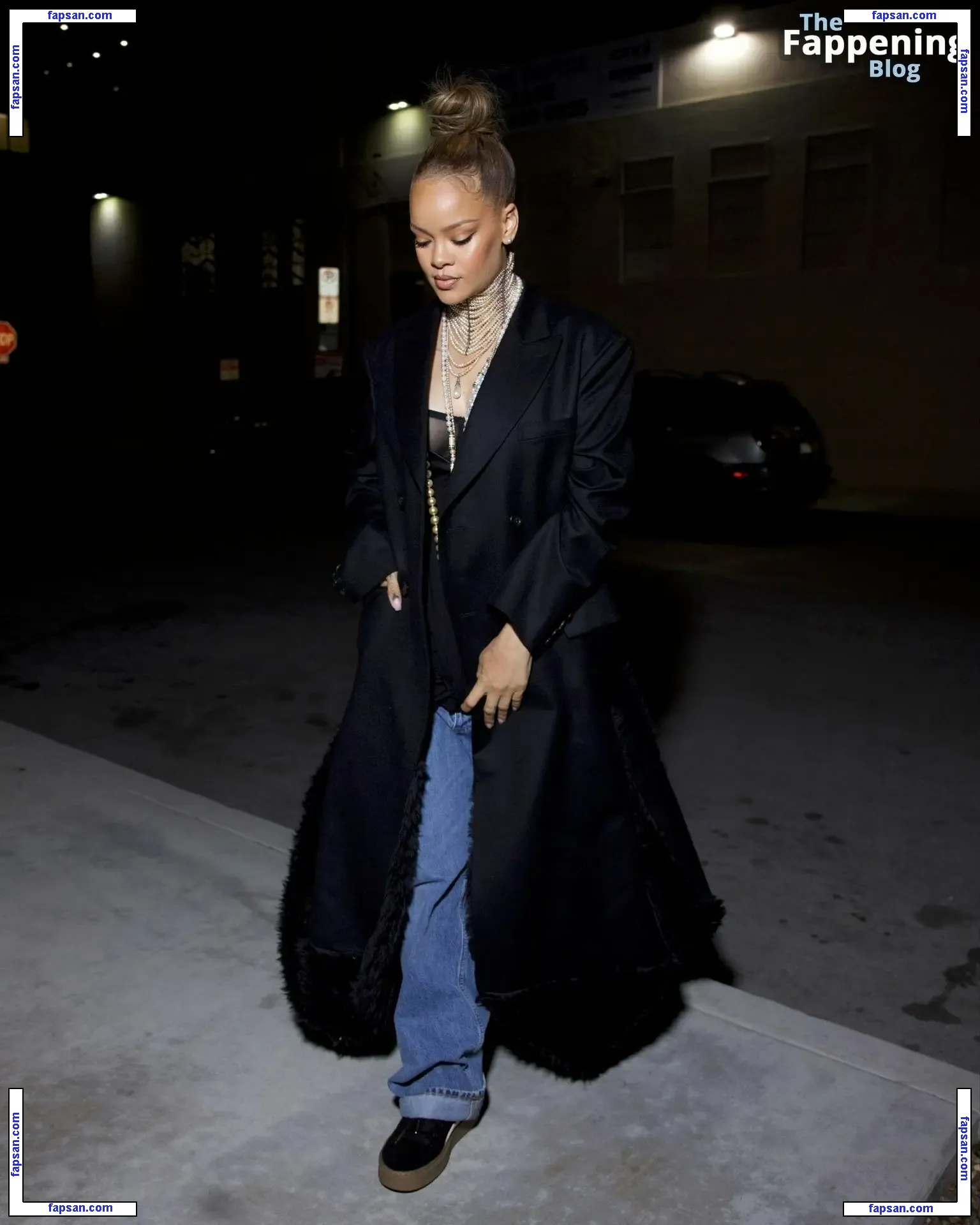 Rihanna nude photo #10017 from OnlyFans