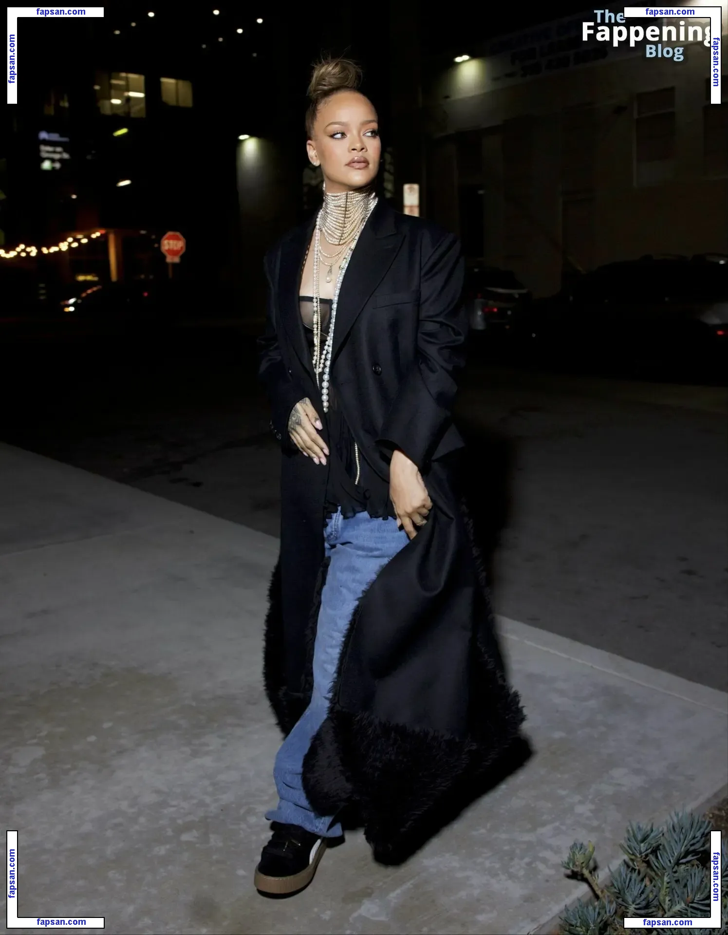 Rihanna nude photo #10026 from OnlyFans