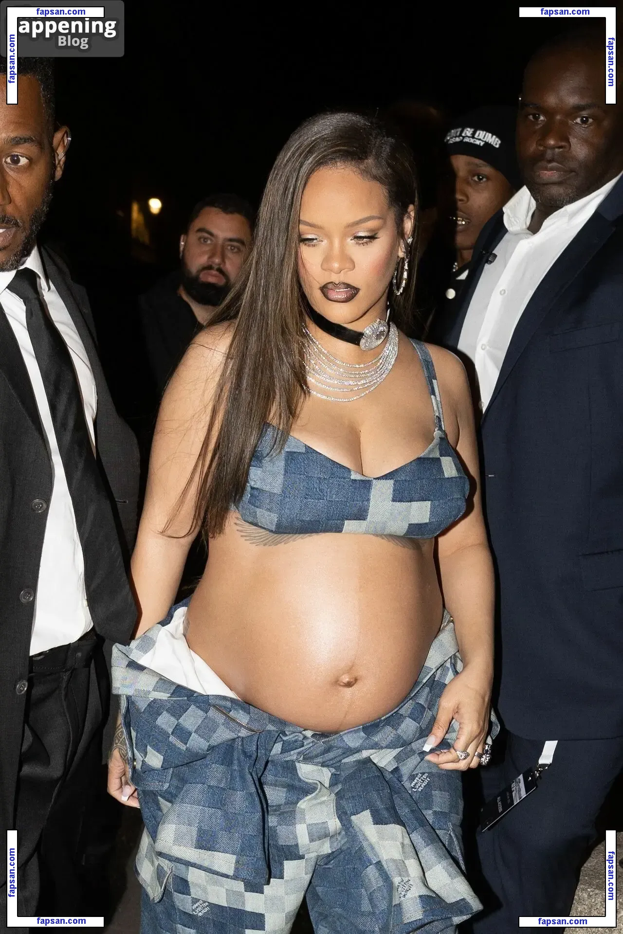 Rihanna nude photo #10041 from OnlyFans