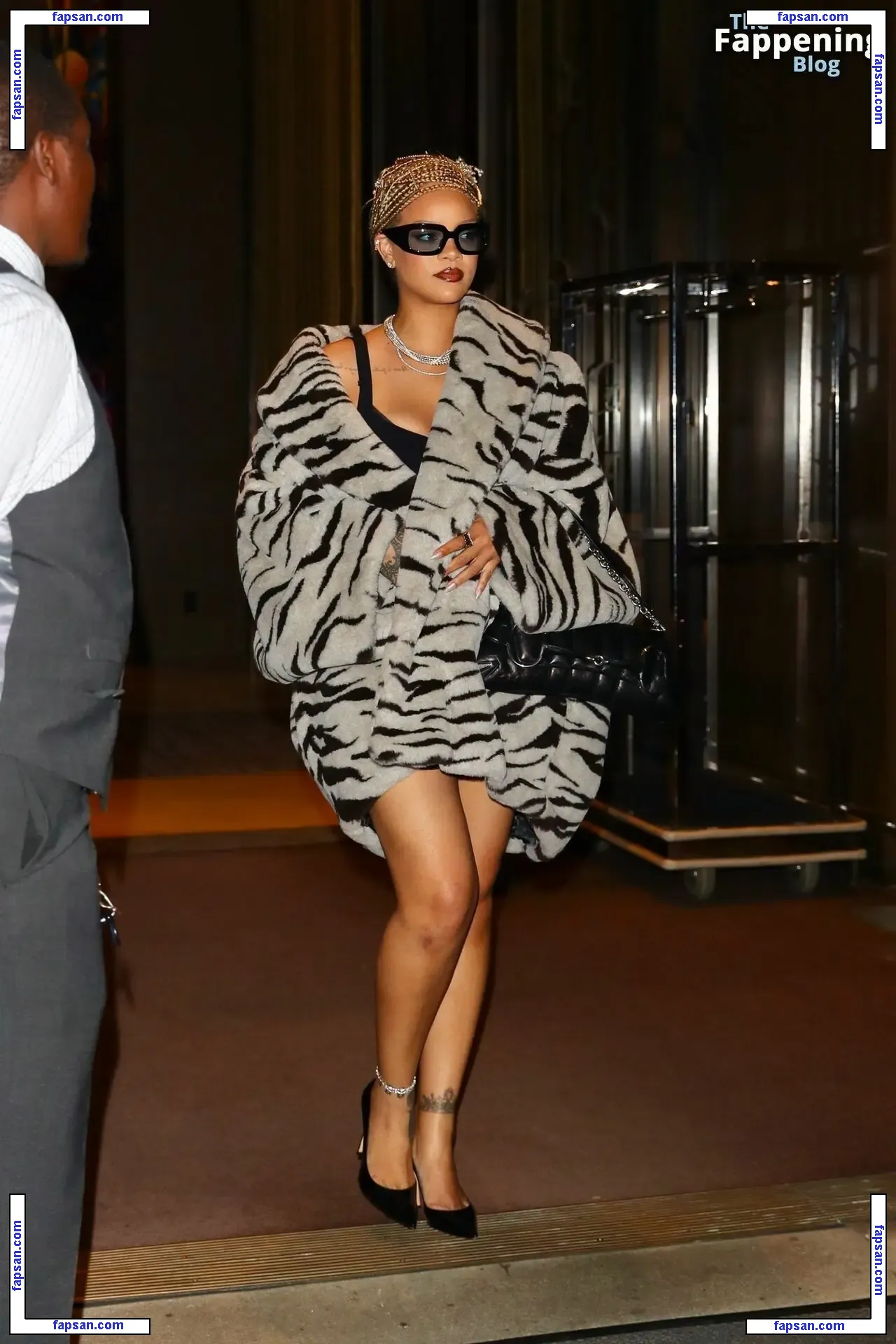 Rihanna nude photo #10401 from OnlyFans