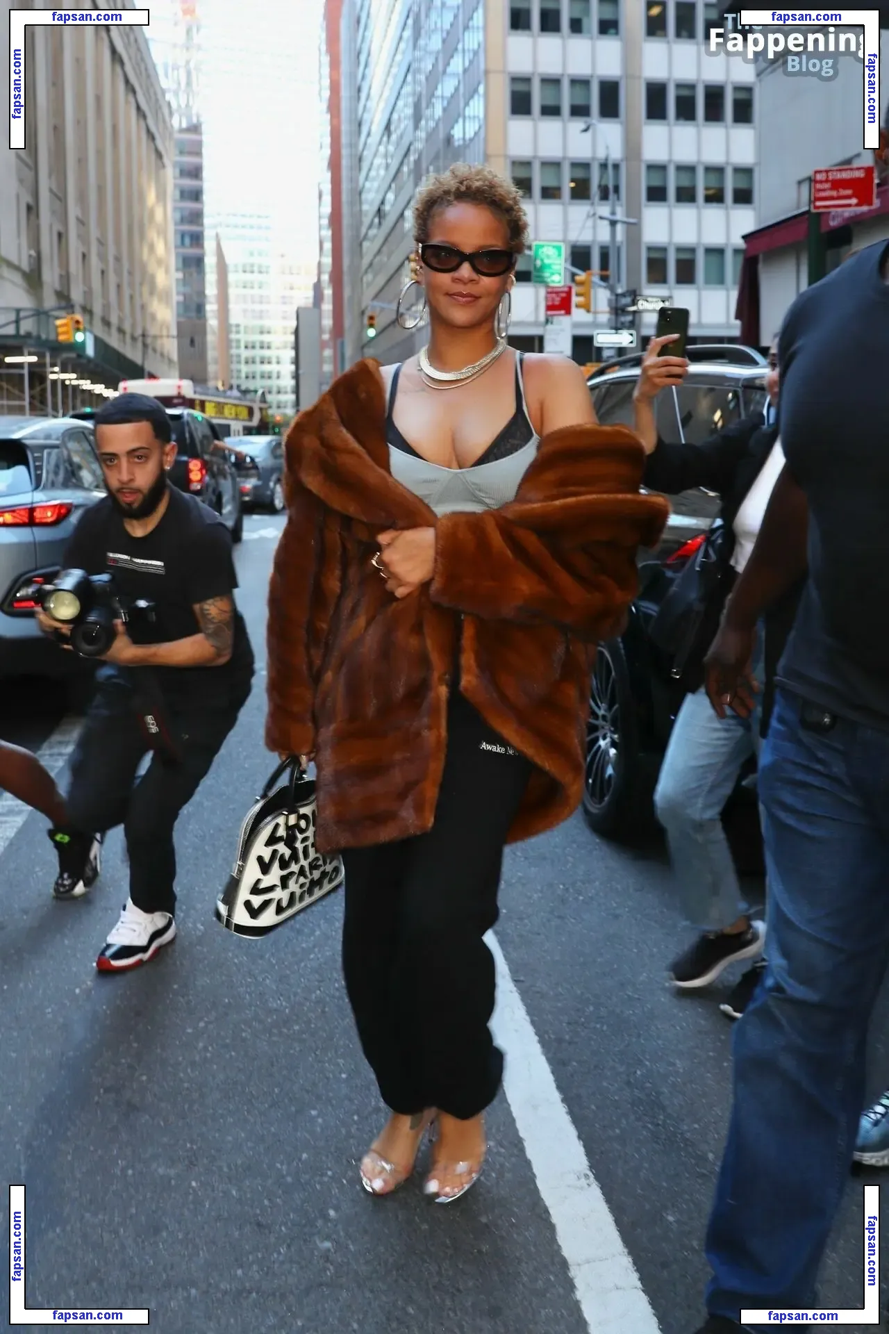 Rihanna nude photo #10423 from OnlyFans