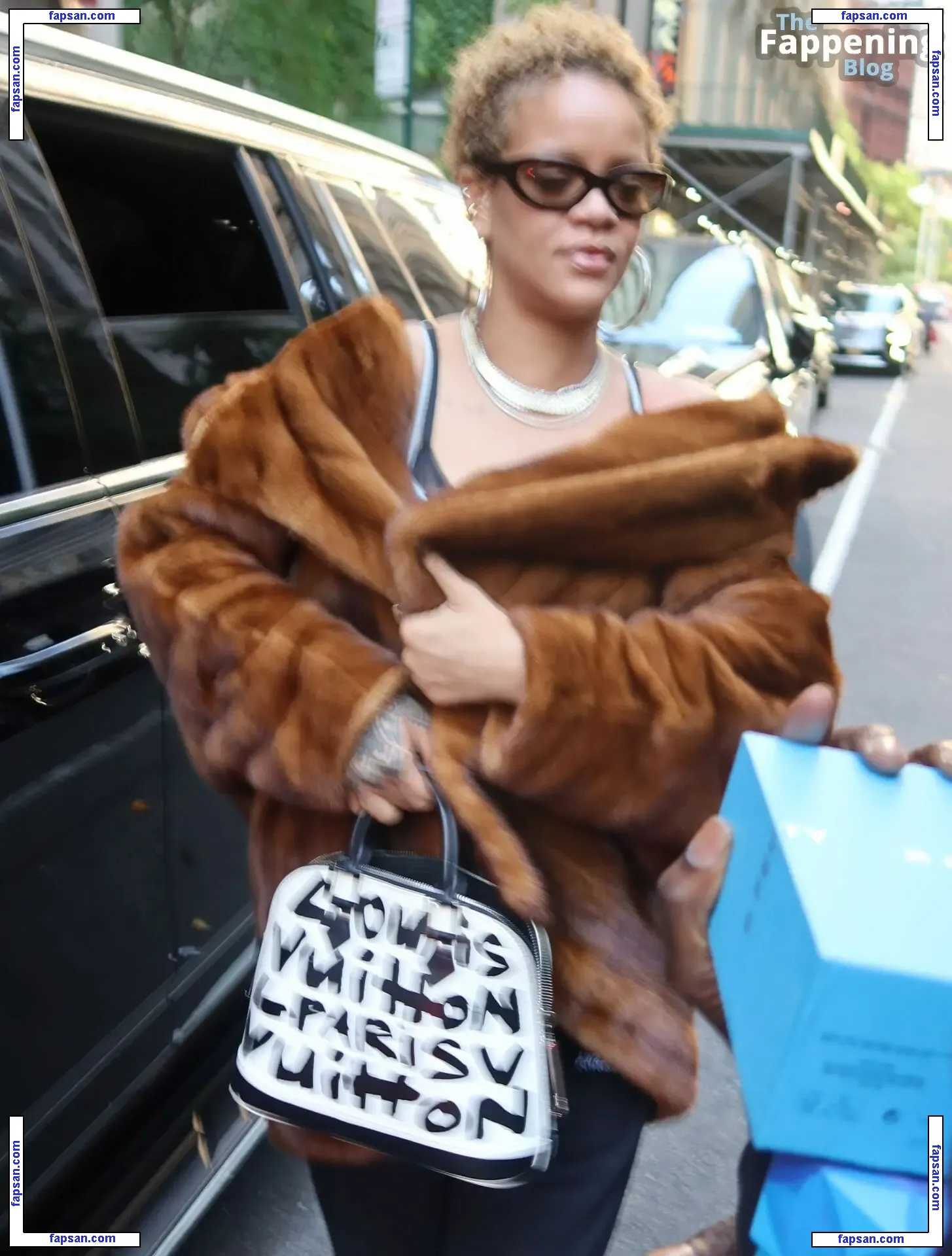 Rihanna nude photo #10442 from OnlyFans