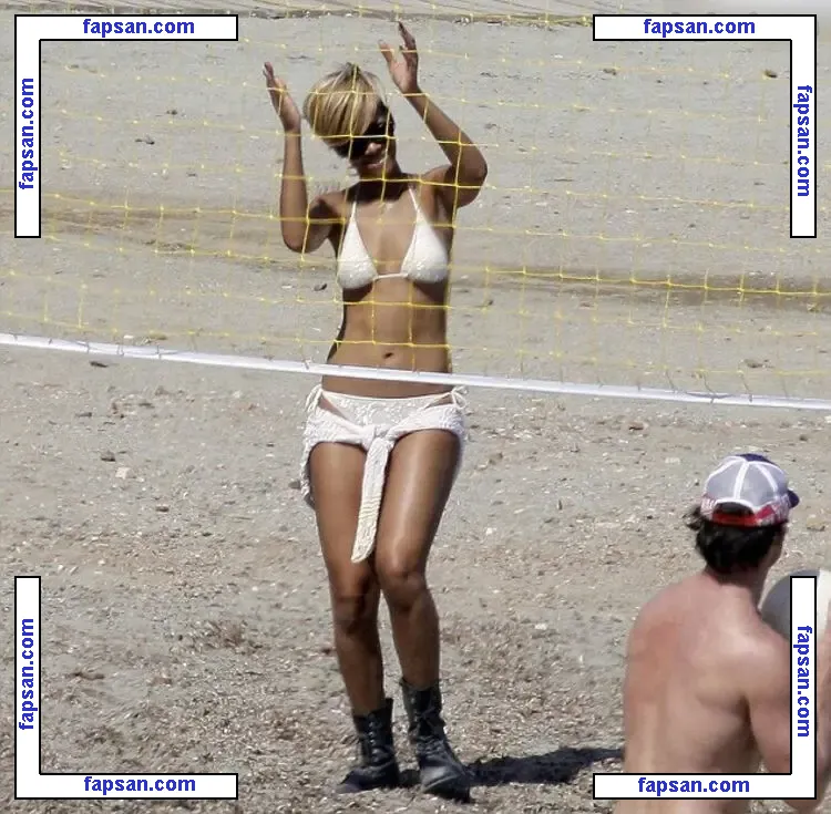 Rihanna nude photo #10575 from OnlyFans