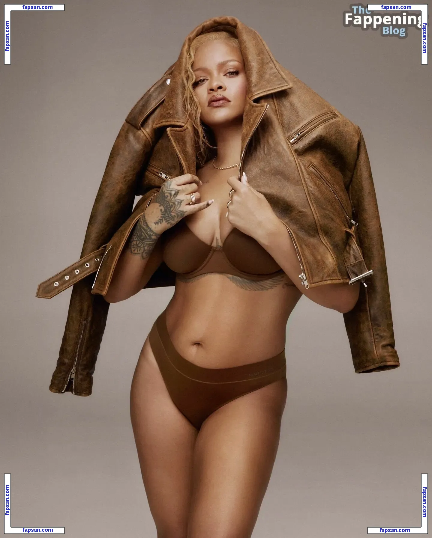 Rihanna nude photo #10658 from OnlyFans