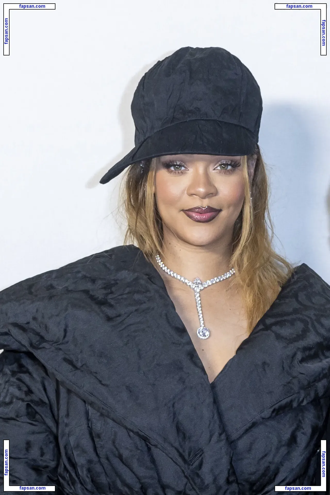 Rihanna nude photo #10712 from OnlyFans