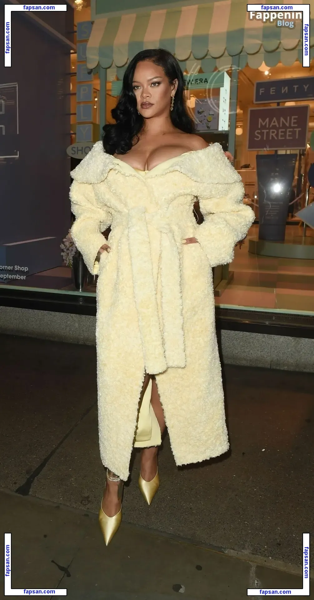 Rihanna nude photo #10745 from OnlyFans