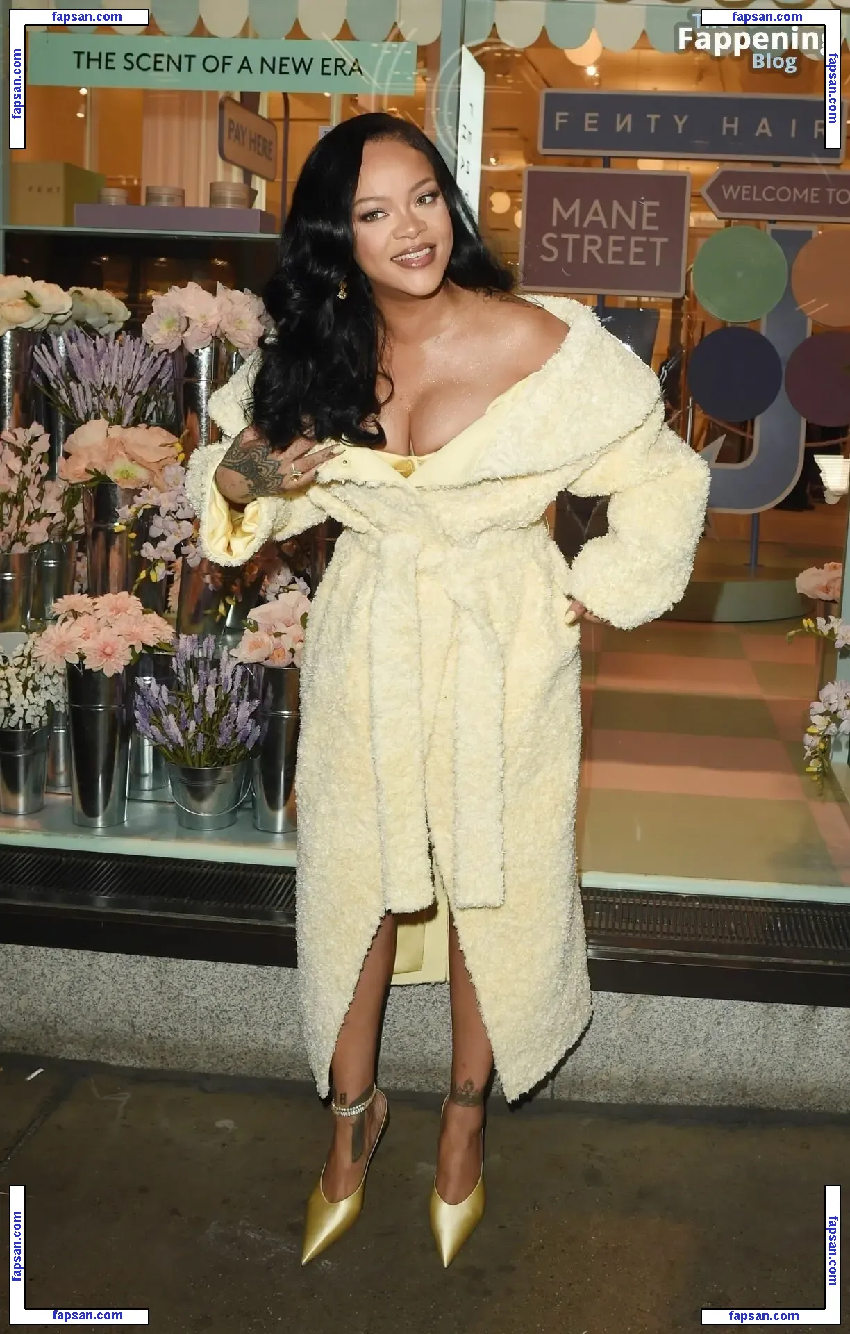 Rihanna nude photo #10776 from OnlyFans