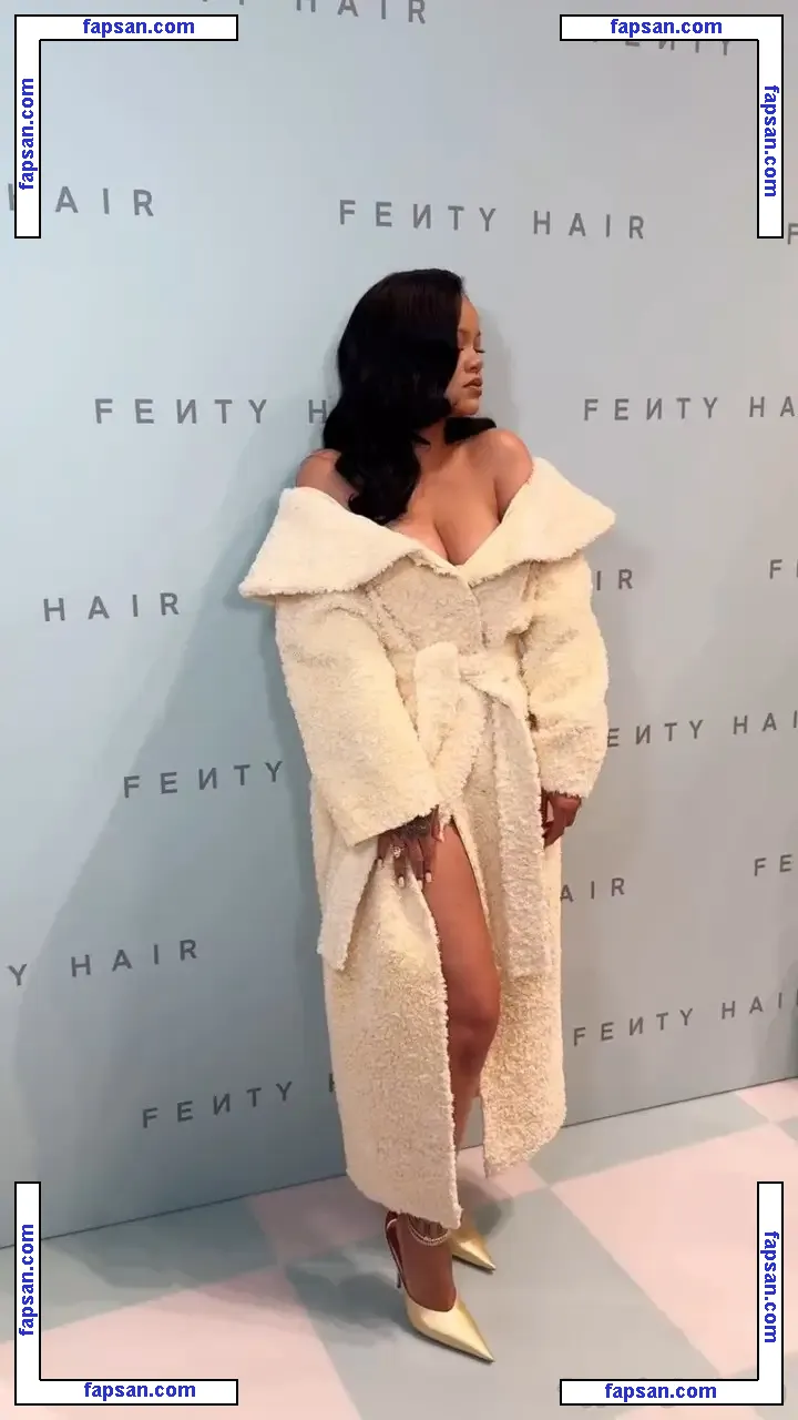Rihanna nude photo #10834 from OnlyFans