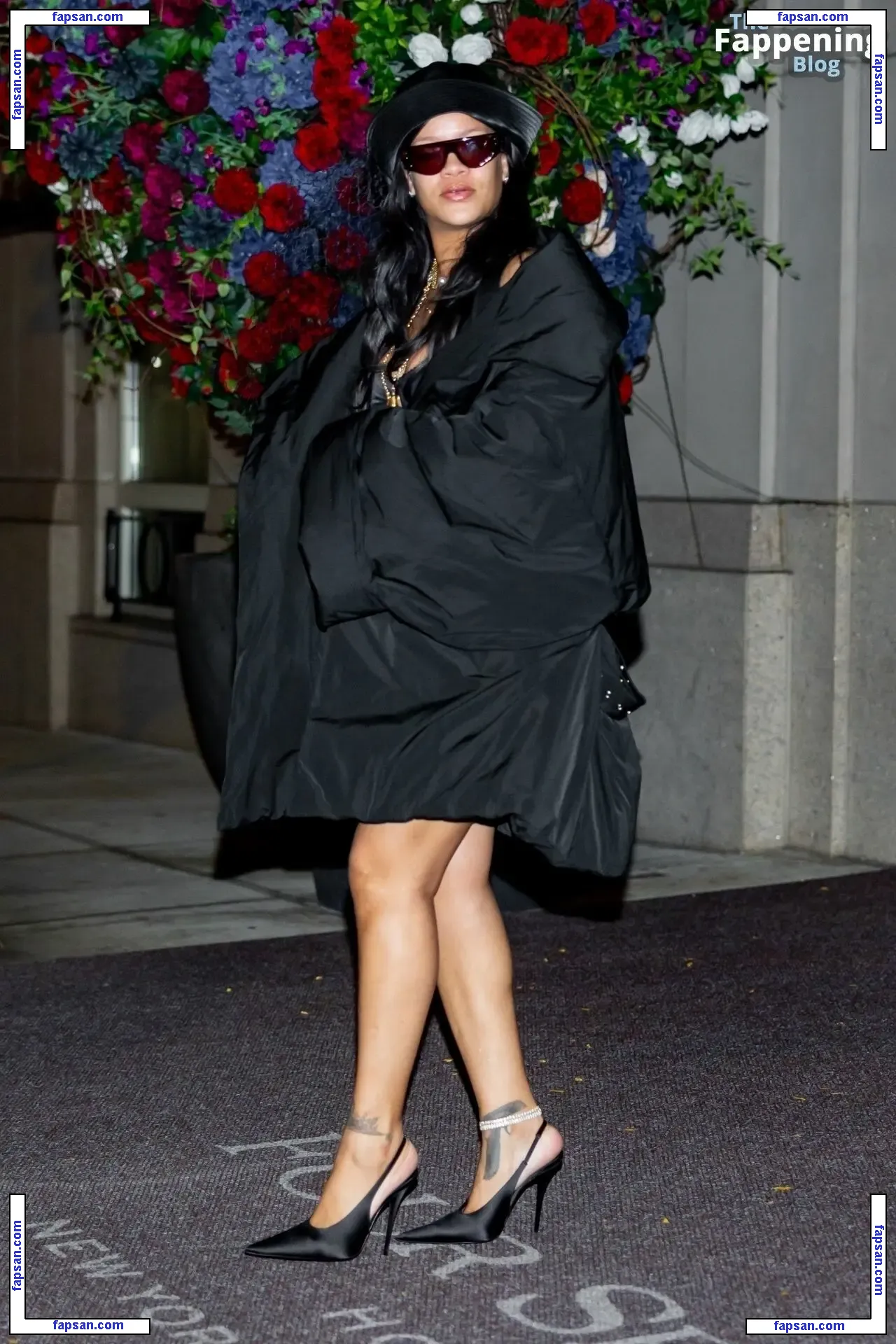 Rihanna nude photo #10976 from OnlyFans