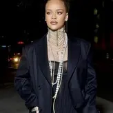Rihanna nude #10016