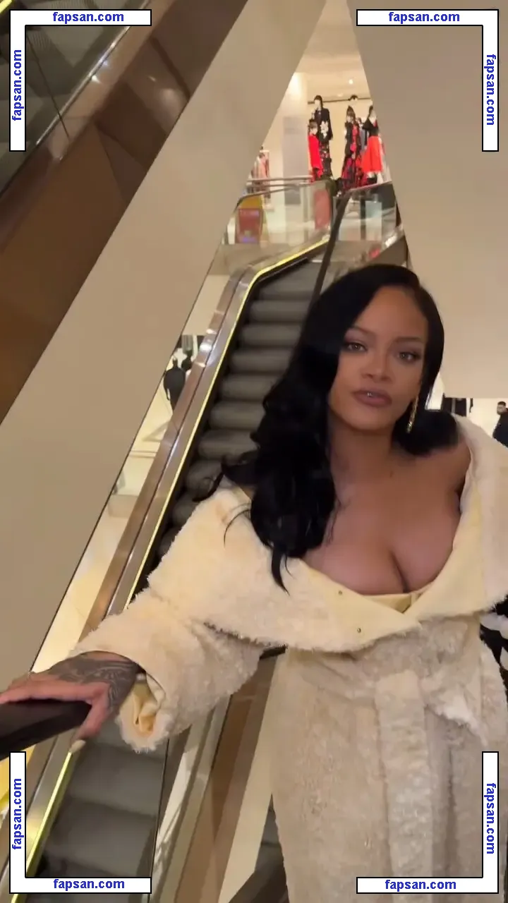 Rihanna nude photo #11009 from OnlyFans