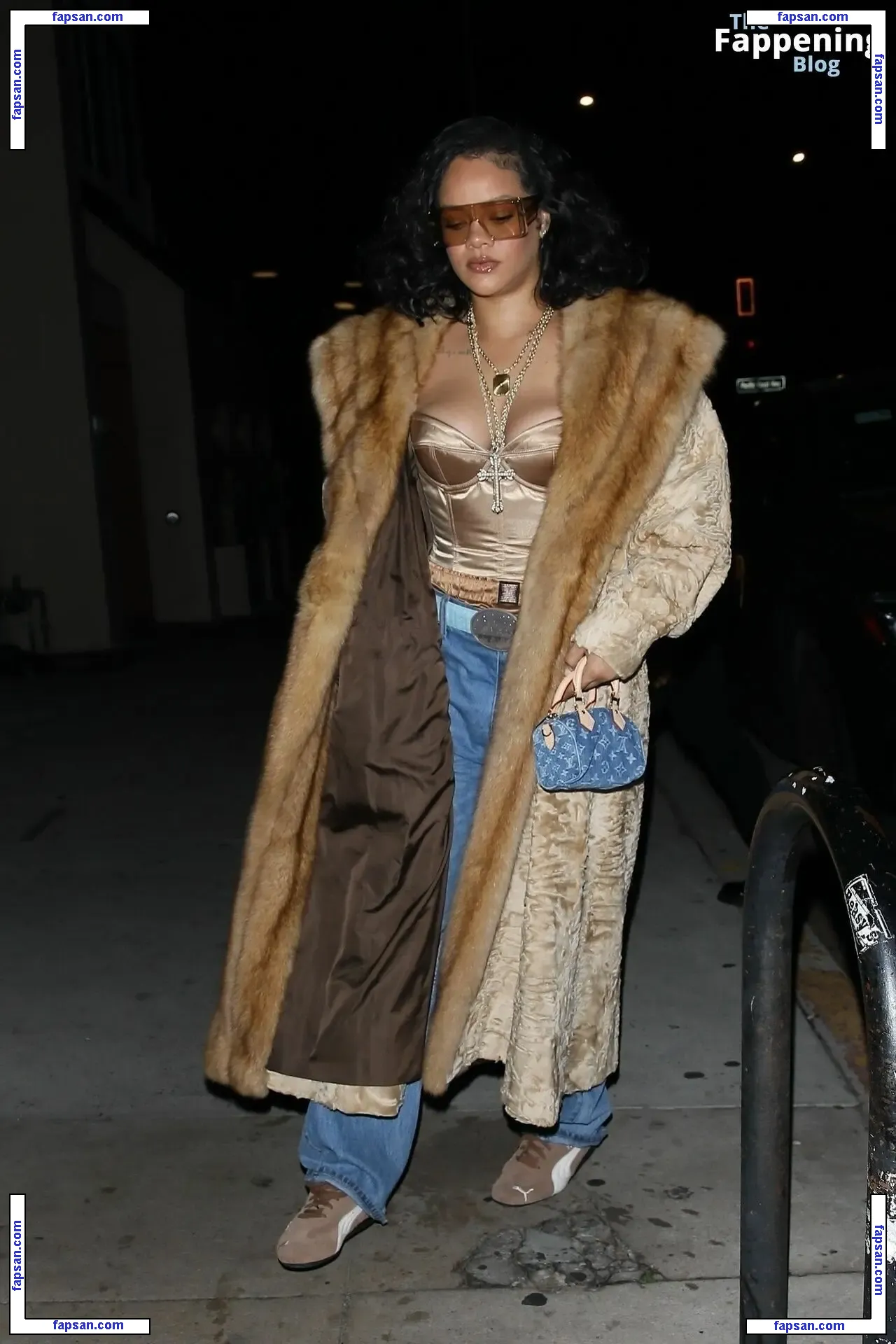 Rihanna nude photo #11159 from OnlyFans