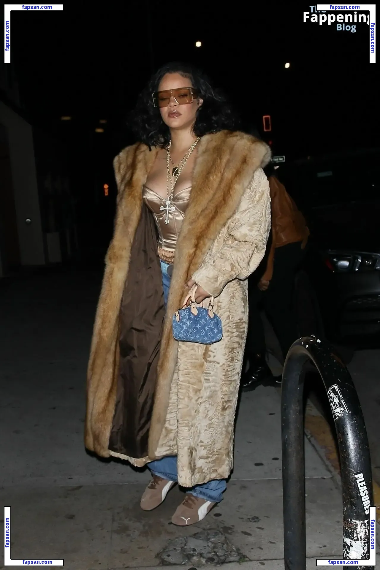 Rihanna nude photo #11161 from OnlyFans