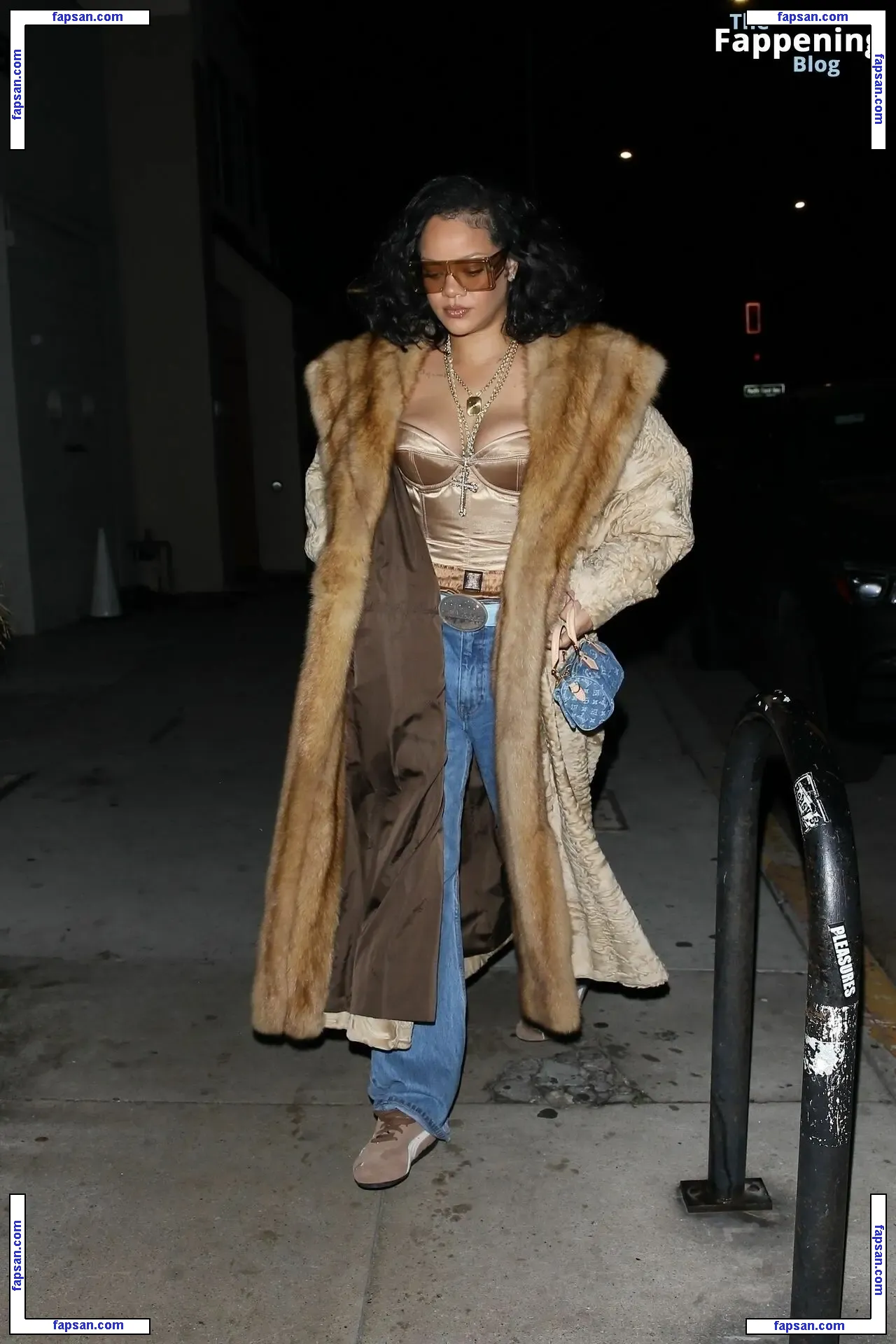 Rihanna nude photo #11166 from OnlyFans