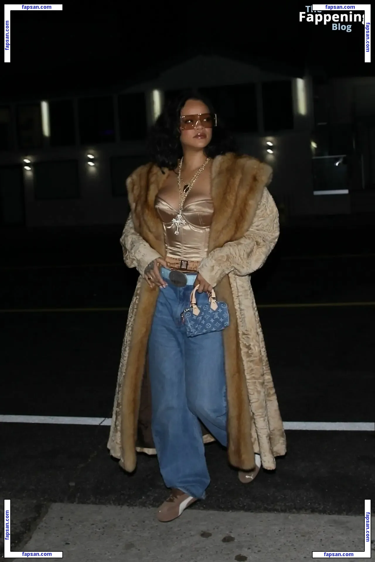 Rihanna nude photo #11170 from OnlyFans