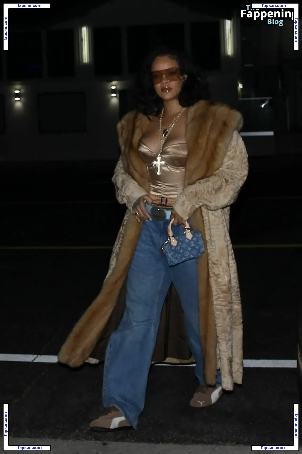 Rihanna nude photo #11171 from OnlyFans