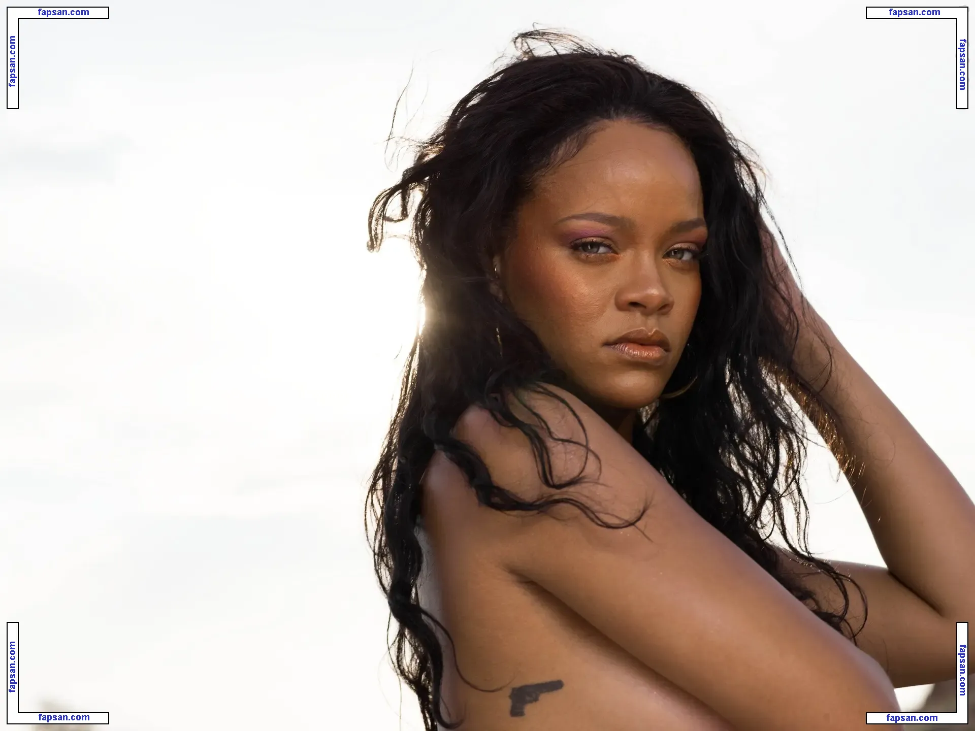 Rihanna голая фото #11658 с Онлифанс