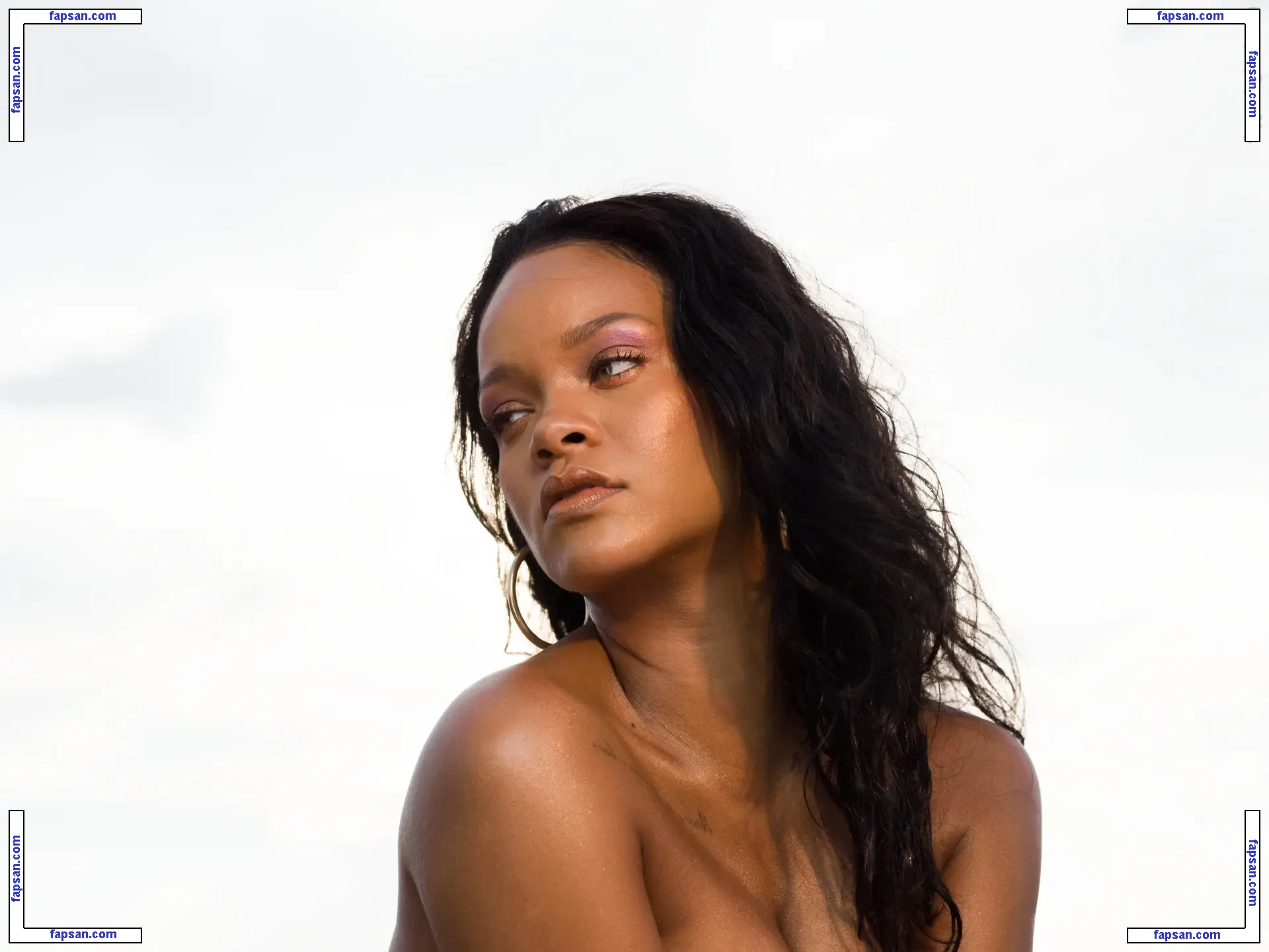 Rihanna голая фото #11665 с Онлифанс