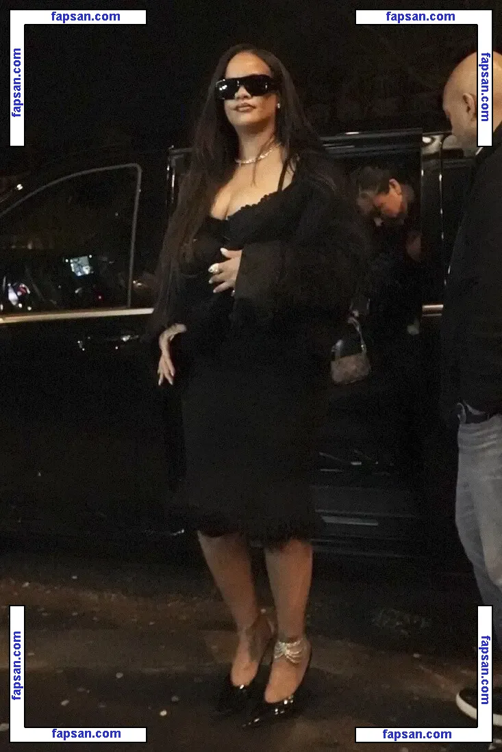 Rihanna nude photo #11673 from OnlyFans