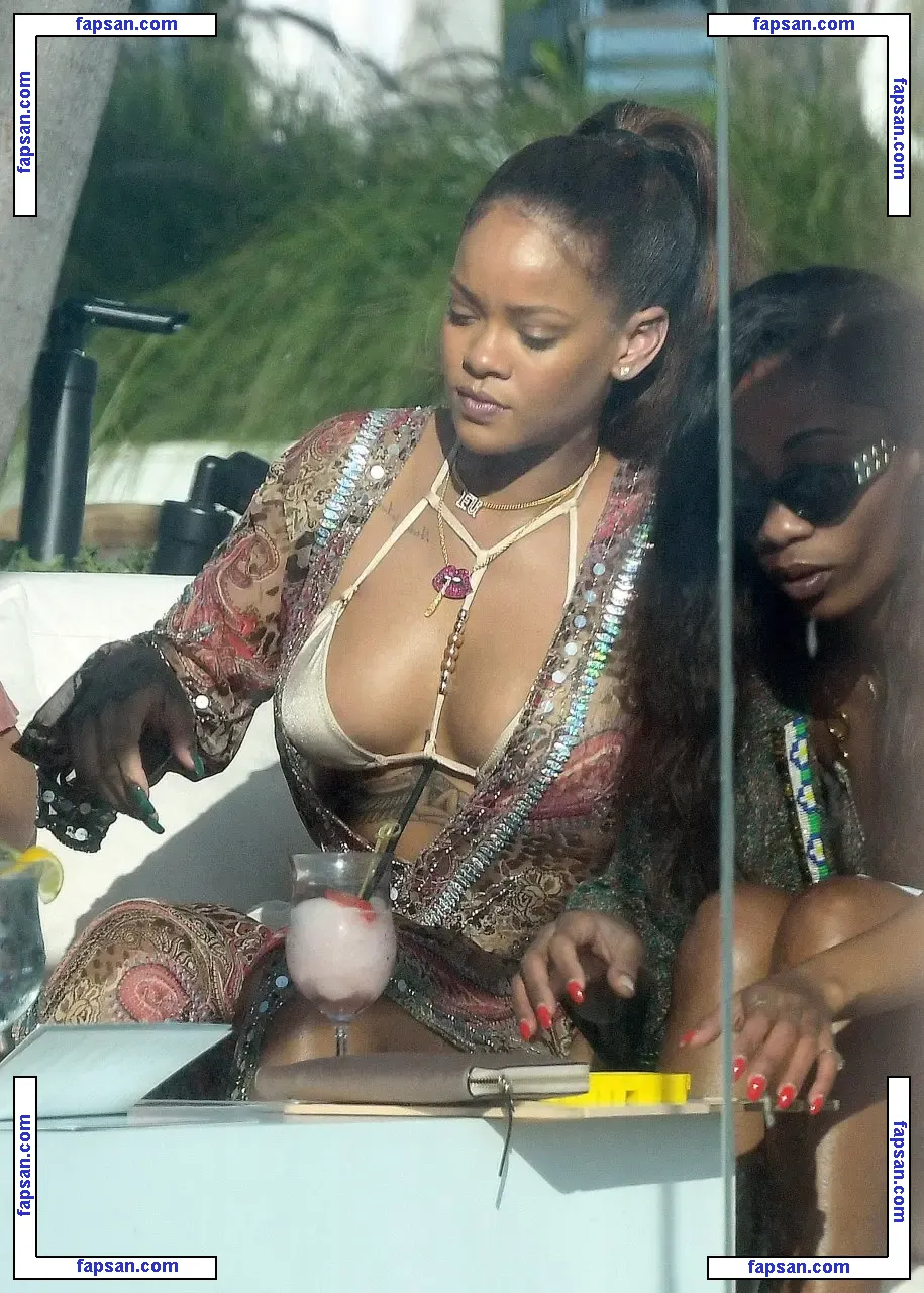 Rihanna nude photo #1065 from OnlyFans