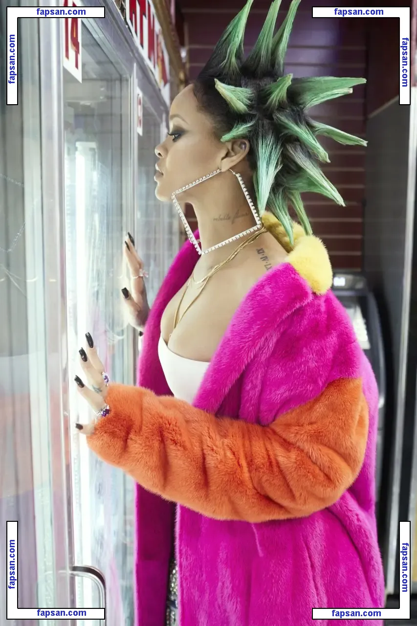 Rihanna nude photo #1072 from OnlyFans