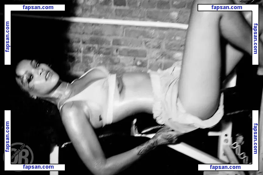 Rihanna nude photo #1099 from OnlyFans