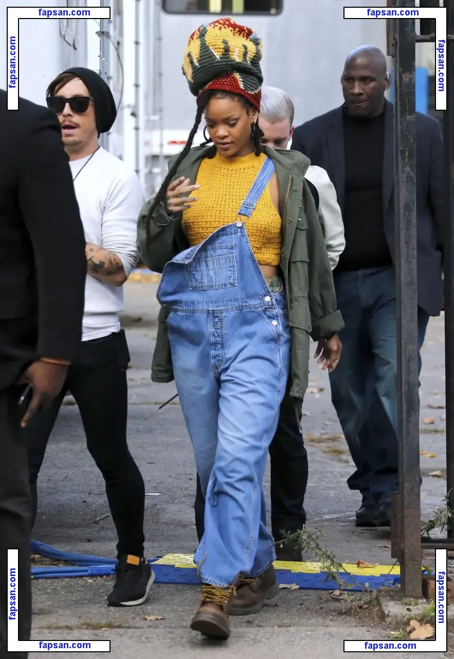 Rihanna nude photo #1142 from OnlyFans