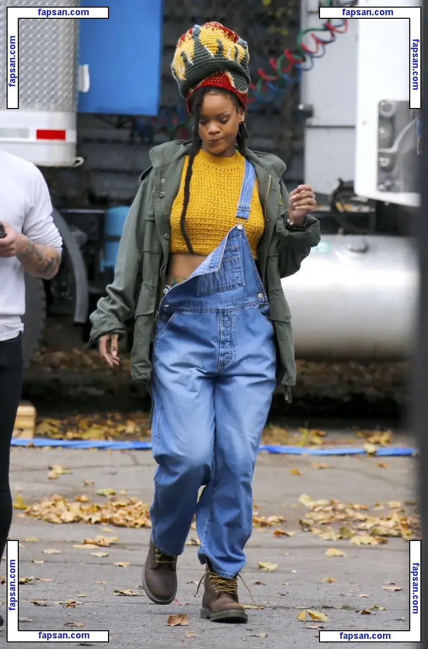 Rihanna nude photo #1149 from OnlyFans