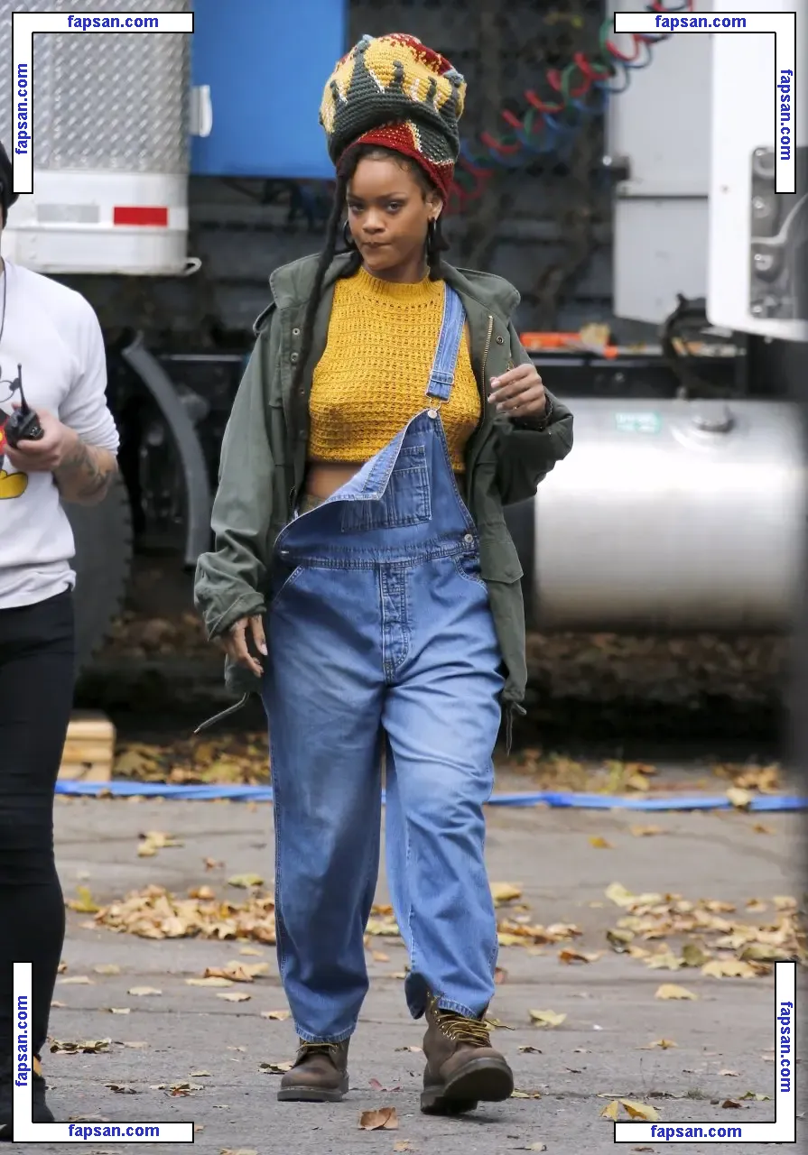 Rihanna nude photo #1150 from OnlyFans